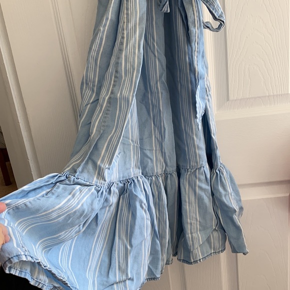 3 for $20 BB Dakota blue Chambray maxi dress, sundress, cute, comfy 👗 EUC 💕 - Picture 3 of 9
